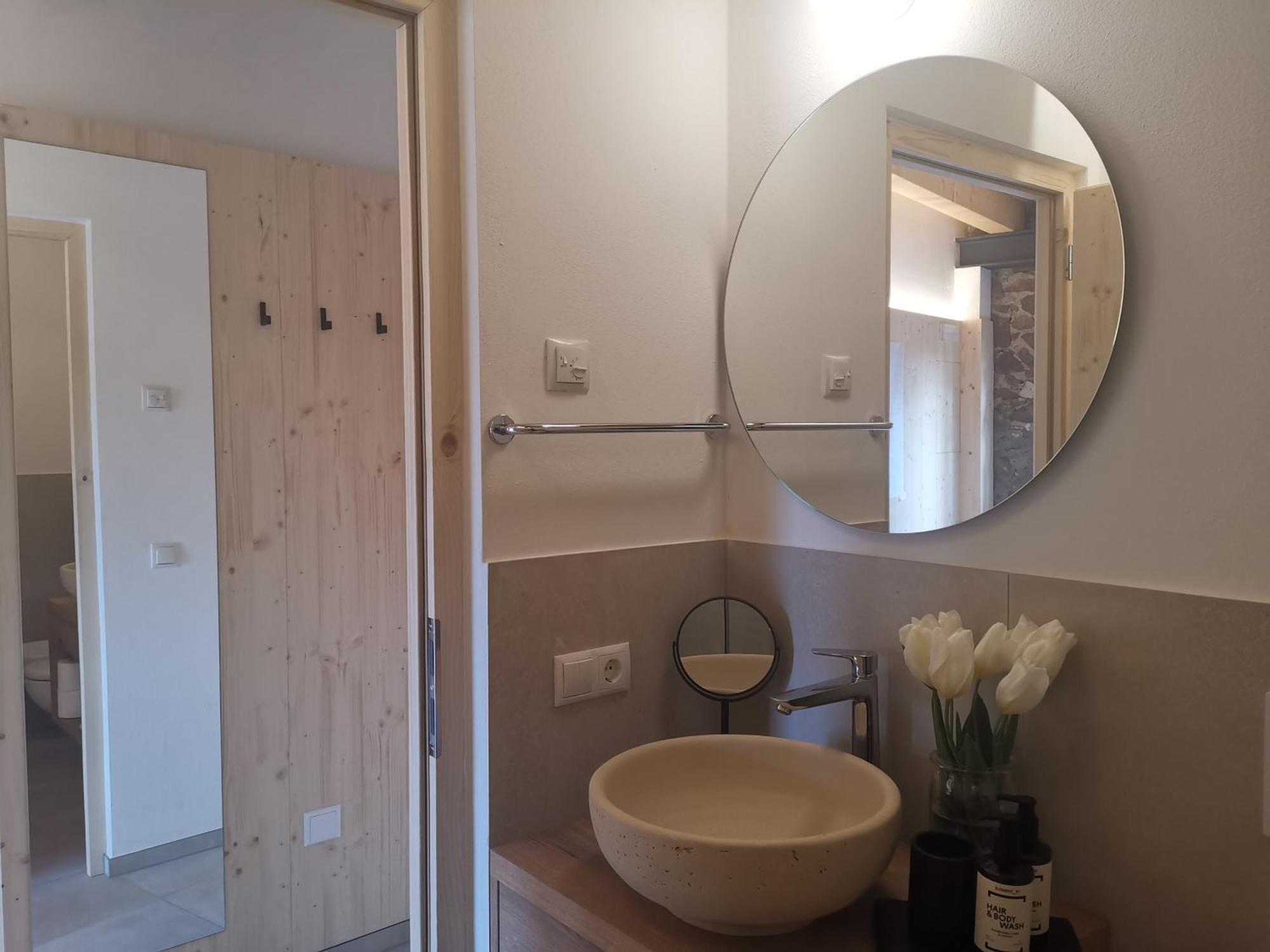 Ansitz Grustdorf Apartment Апиано сула Страда дел Вино Екстериор снимка