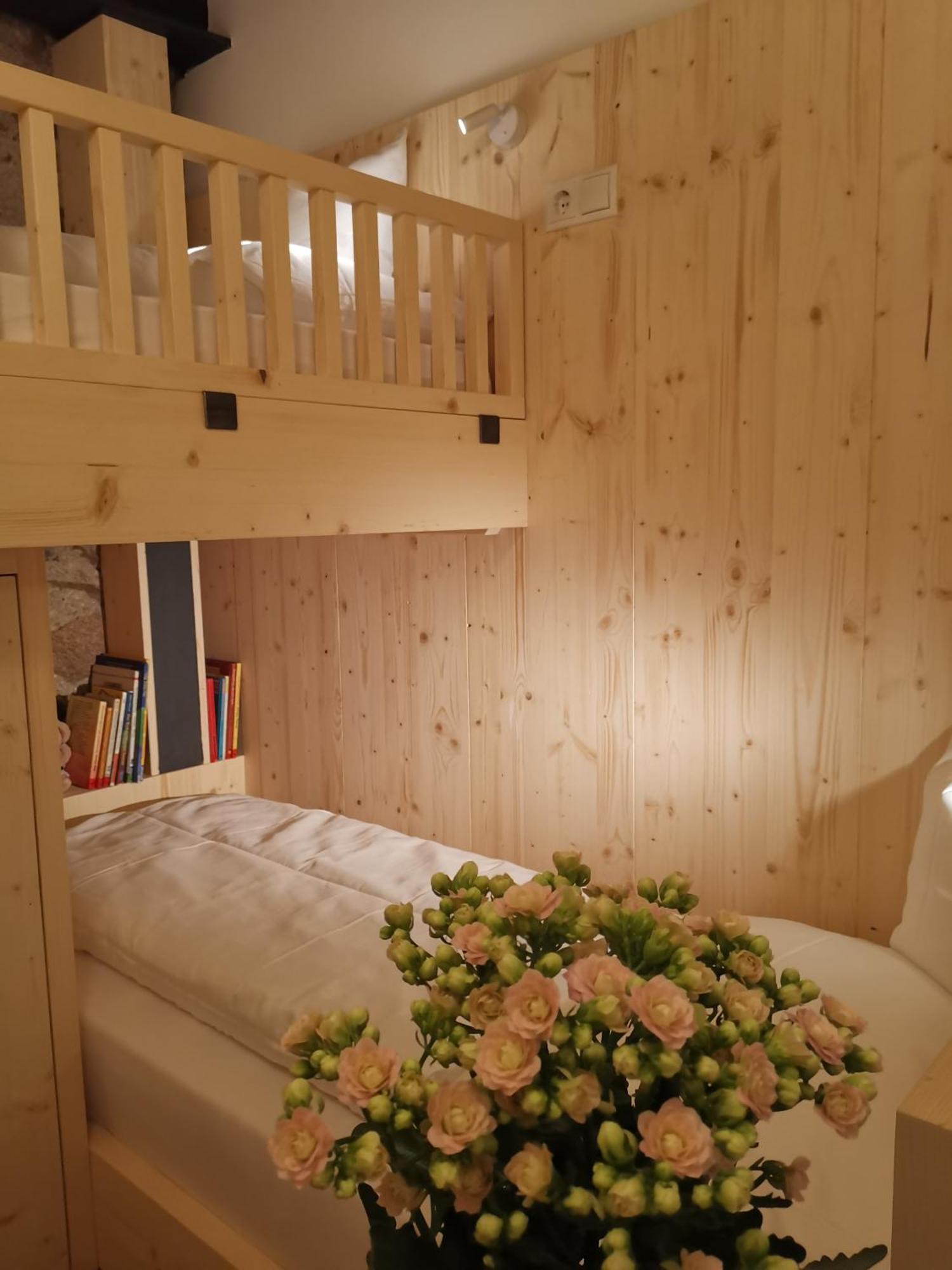 Ansitz Grustdorf Apartment Апиано сула Страда дел Вино Екстериор снимка