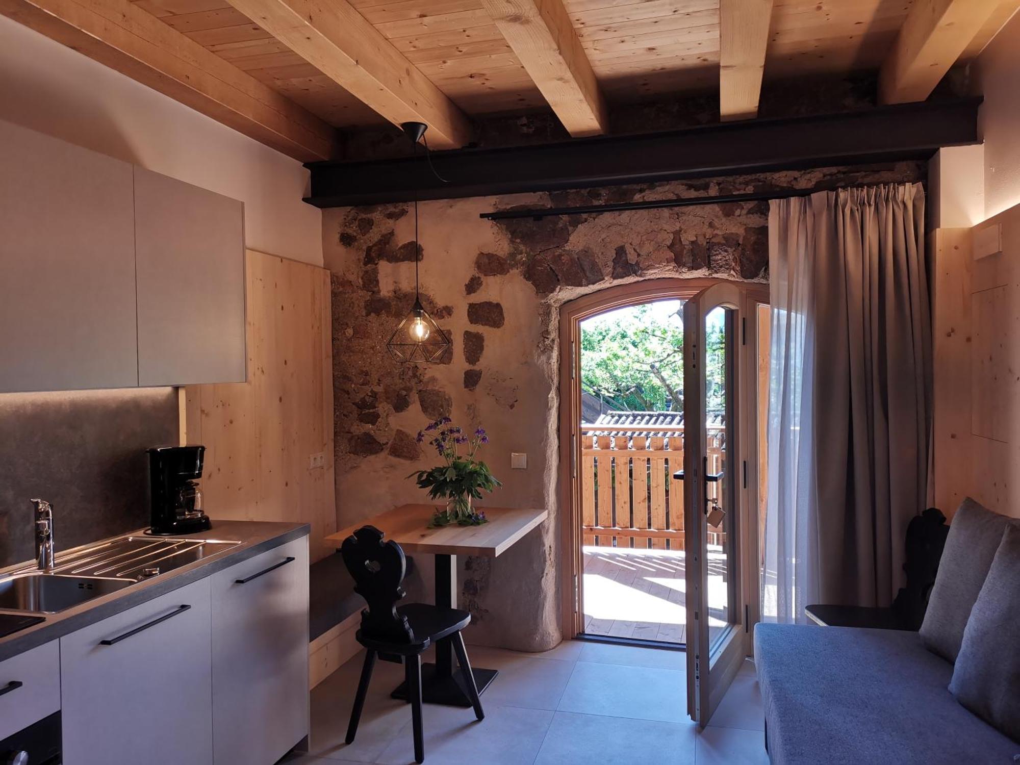 Ansitz Grustdorf Apartment Апиано сула Страда дел Вино Екстериор снимка